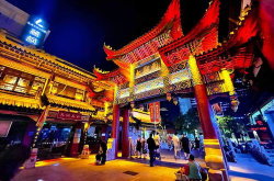 济南娱乐业,繁华都市夜生活全景掠影